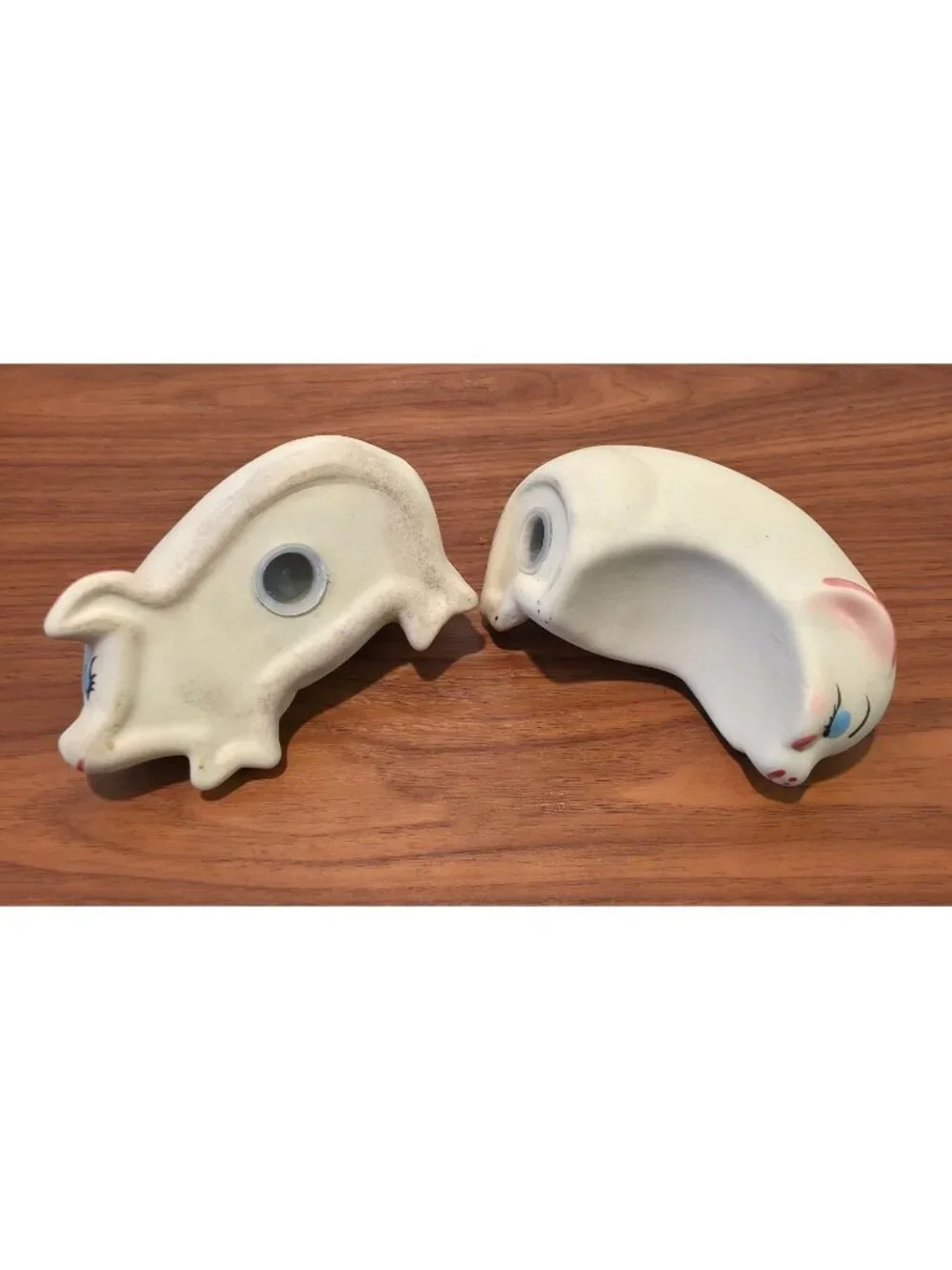Vintage Hand-Painted Ceramic Pig Salt & Pepper Shakers w/ Gecko & Floral Design